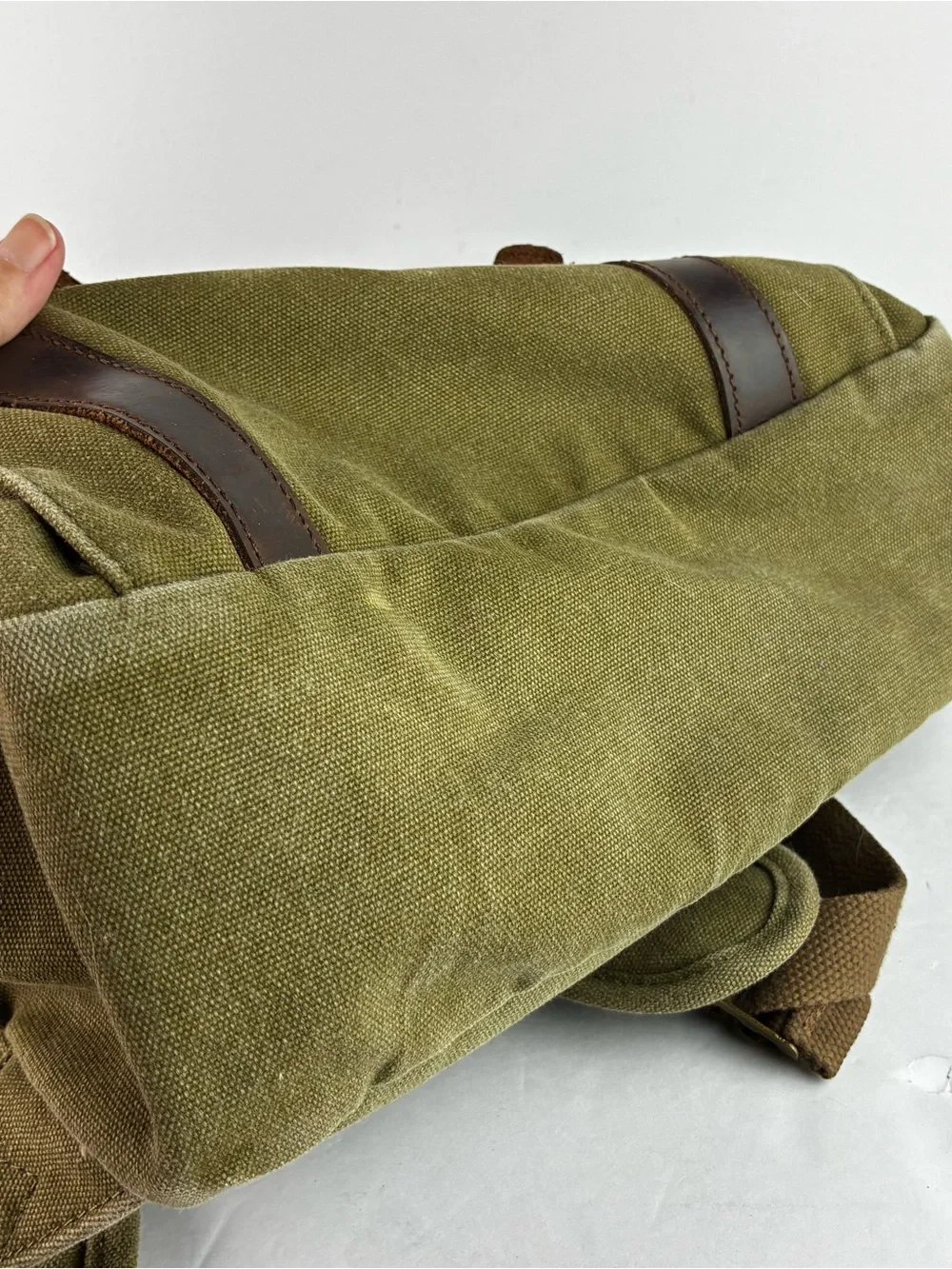 Woosir Vintage Early 2000’s Leather & Heavy Canvas Backpack